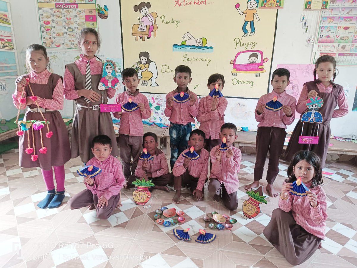 basicshiksha_up's tweet image. गाजीपुर जनपद के प्राथमिक विद्यालय सोनवाल, ब्लॉक रेतीपुर के बच्चों ने कागज से बनाए दीपक। 
#LightOfLearning #UPBasicEducationModel #Deepotsav2023
@UPGovt @CMOfficeUP @thisissanjubjp