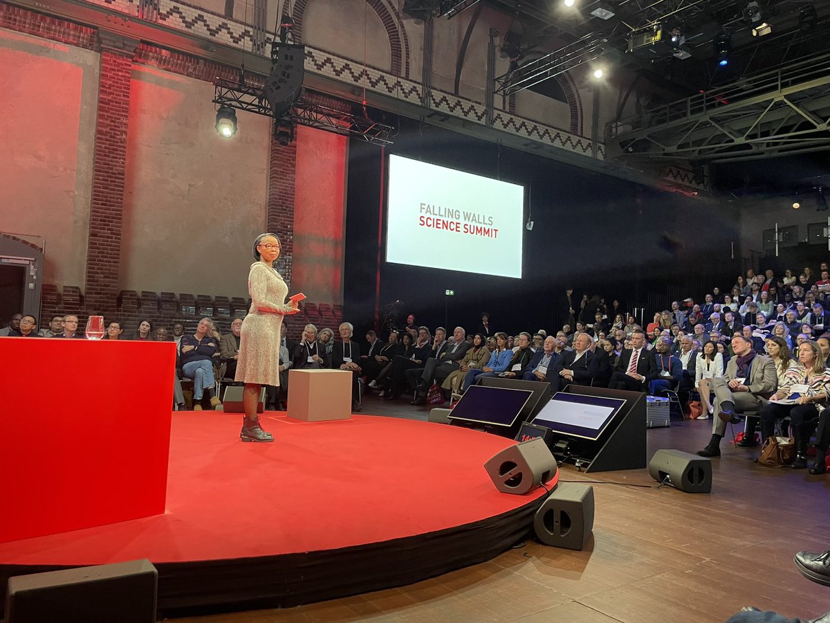 FunSizeSuze's tweet image. Such inspiring talks at @Falling_Walls  #ScienceBreakthrough Day! #ScienceSummit23 #FallingWalls