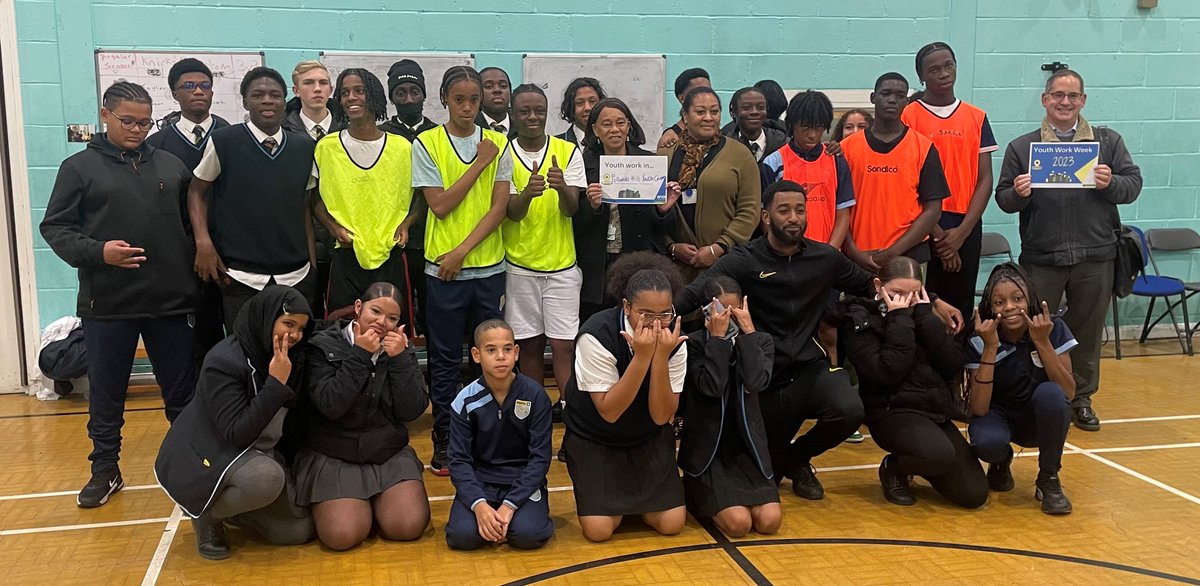 As part of #YWW23, Cllr Brenda Fraser visited Pollards Hill Youth Centre's Basketball League

With the theme of youth work in every place & space, it's great to see #Merton's young people shaping their #BoroughofSport

More opportunities for young people
👉ow.ly/lHXG50Q579q