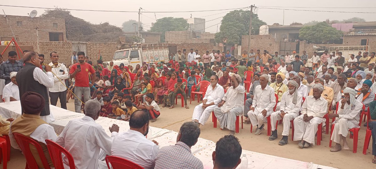 आपका साथ रहेगा जब तक,
सादुलशहर आगे बढ़ता रहेगा तब तक

सादुलशहर विधानसभा क्षेत्र के गाँव खखां, सुजावलपुर, कोठा, दुल्लापुर केरी व 2C बड़ी में जनसंपर्क कर आगामी 25 नवंबर को कांग्रेस के पक्ष में अधिक से अधिक संख्या में मतदान करने की अपील की।

#कांग्रेस_फिर_से