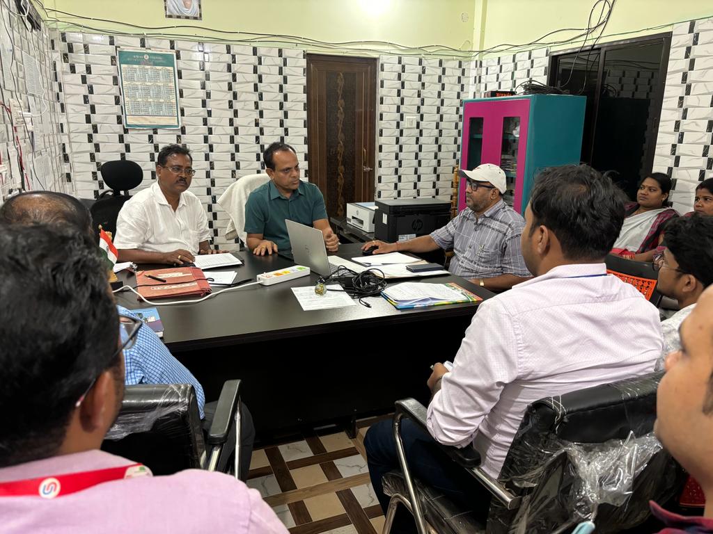 Sub Coll Athgarh,BDO Athgarh took review on  Mo Ghara of all Bankers,Bank Mitras  of Athgarh Block today ,virtually addressed  by CDO cum EO  Cuttack ,Lead Bank Manager Ctk today .