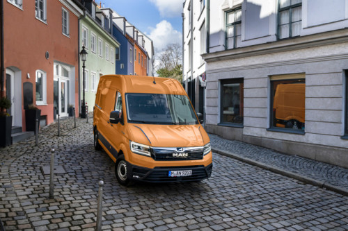 MAN TopUsed: MAN eTGE as the first series-produced electric vehicle and latest MAN Truck generation expand range. Press release 👉 go.man/BYLZgRGS