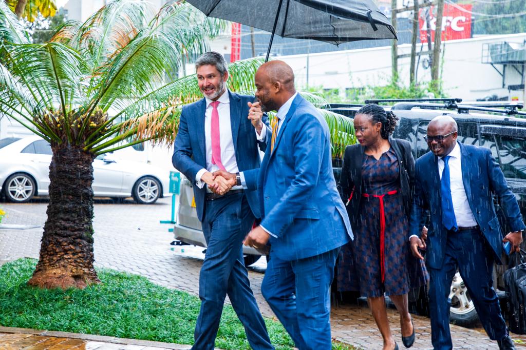 Dave Beer (@daveghbeer) on Twitter photo Delighted to welcome SG <a href="/MeneWamkele/">Wamkele Mene</a> to our offices yesterday. Discussed ongoing <a href="/TradeMarkAfrica/">TradeMark Africa</a> support for <a href="/AfCFTA/">AfCFTA Secretariat Official</a>, & major opps for driving continental trade facilitation, incl w commercial financing. Delighted to welcome SG <a href="/MeneWamkele/">Wamkele Mene</a> to our offices yesterday. Discussed ongoing <a href="/TradeMarkAfrica/">TradeMark Africa</a> support for <a href="/AfCFTA/">AfCFTA Secretariat Official</a>, & major opps for driving continental trade facilitation, incl w commercial financing.