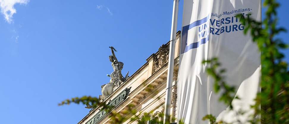 Uni_WUE's tweet image. Excellent results for #UniWürzburg in the subject rankings of @THEworldunirank and @ShanghaiRanking!📈 JMU ranks particularly well in Life Sciences, Physics, Biodiversity Research, Medical Technology, and Clinical Medicine. 🧬🧲🌱🩻🩺
▶️uni-wuerzburg.de/en/news-and-ev…