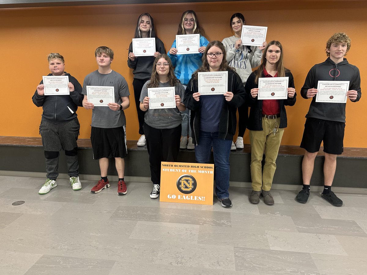 New traditions…Students of the Quarter… with signage in their front yards care of department heads!!! Congrats kiddos!🧡🖤🦅⁦<a href="/NOEagles/">North Olmsted Eagles</a>⁩ ⁦<a href="/NOCSEagles/">NorthOlmstedSchools</a>⁩ ⁦<a href="/CounselorsNOHS/">NOHS Counselors</a>⁩ ⁦<a href="/KoontzNohs/">NOHS_koontz</a>⁩ ⁦<a href="/NOHSPrincipal/">NOHSPrincipal</a>⁩