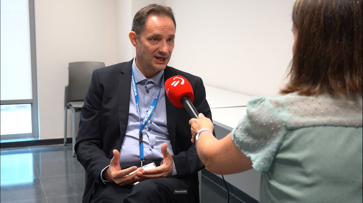 BCMaterials (@bcmaterials) on Twitter photo 📻Escucha a <a href="/IColuzza/">Ivan Coluzza</a> y Senentxu Lanceros-Méndez en @mecanicaracol sobre nuevos usos de los materiales funcionales y la aplicación de la #InteligenciaArtificial en diseños a partir del estudio de proteínas, por ejemplo en #biomedicina, comida artificial…
tinyurl.com/375kzv4n 📻Escucha a <a href="/IColuzza/">Ivan Coluzza</a> y Senentxu Lanceros-Méndez en @mecanicaracol sobre nuevos usos de los materiales funcionales y la aplicación de la #InteligenciaArtificial en diseños a partir del estudio de proteínas, por ejemplo en #biomedicina, comida artificial…
tinyurl.com/375kzv4n