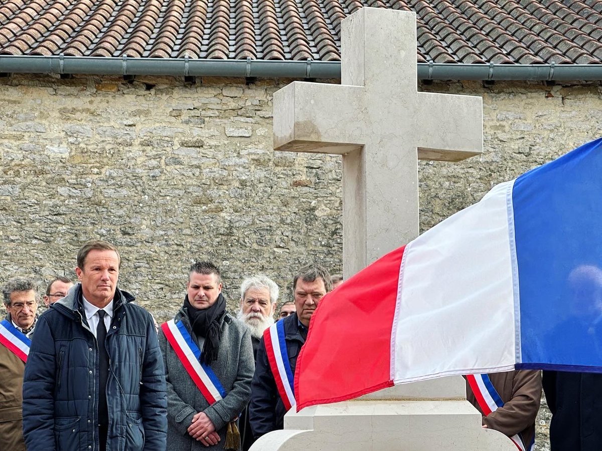 #CharlesDeGaulle
#DeGaulle
#GénéralDeGaulle #ColombeyLesDeuxEglises
#9novembre