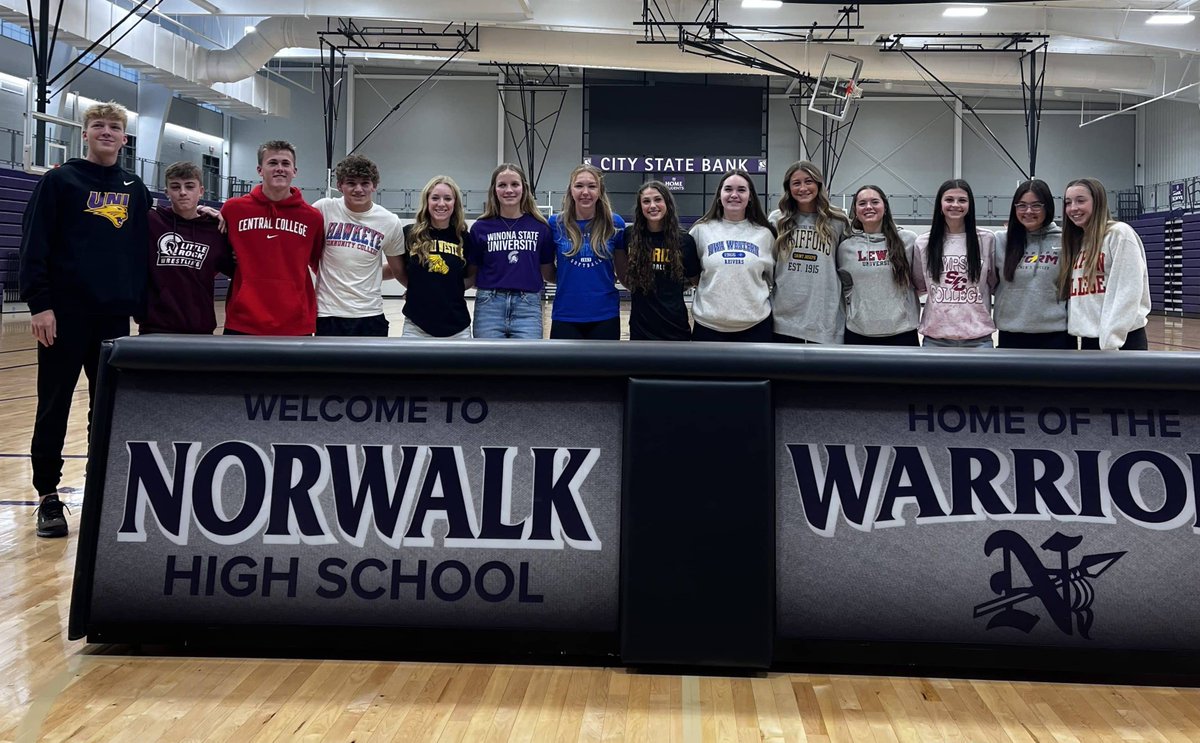 Fourteen Norwalk student-athletes sign national letters of intent kniakrls.com/2023/11/09/fou…