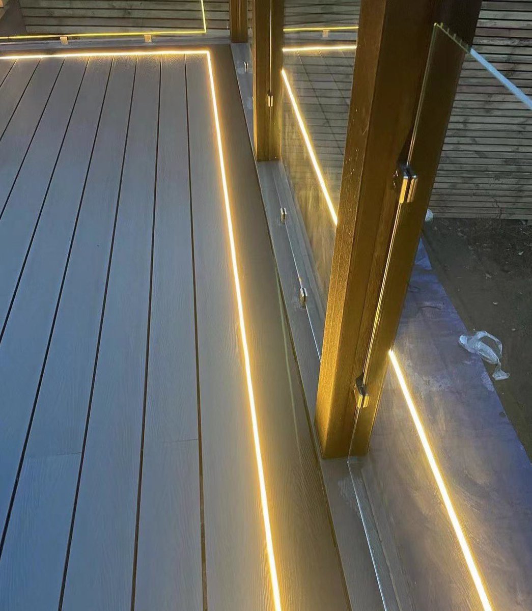 HooYoo18701's tweet image. Linear light strips are applied on garden floors, with their minimalist design not only providing illumination but also creating a warm atmosphere.#ledstriplight #ledstripfactory