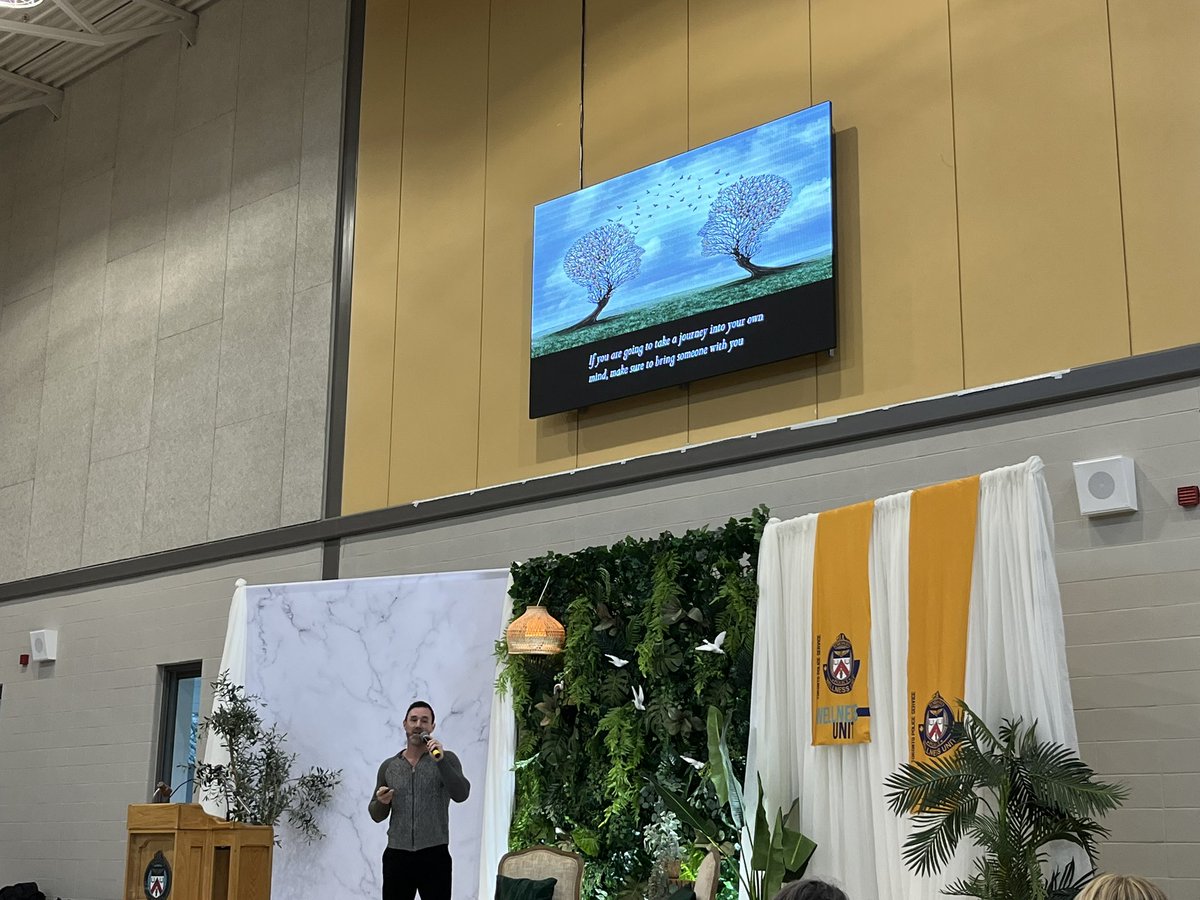 This morning, I connected with an incredible group of <a href="/TorontoPolice/">Toronto Police</a> members committed to focusing on their wellness and the well-being of their co-workers &amp; communities. 

A BIG THANK YOU to everyone involved including: <a href="/TPSBoard/">Toronto Police Service Board</a> <a href="/TPAca/">Toronto Police Association</a> <a href="/LeaderPolicy/">Paul Rinkoff</a> <a href="/TPSWellnessUnit/">Toronto Police Wellness Unit</a>