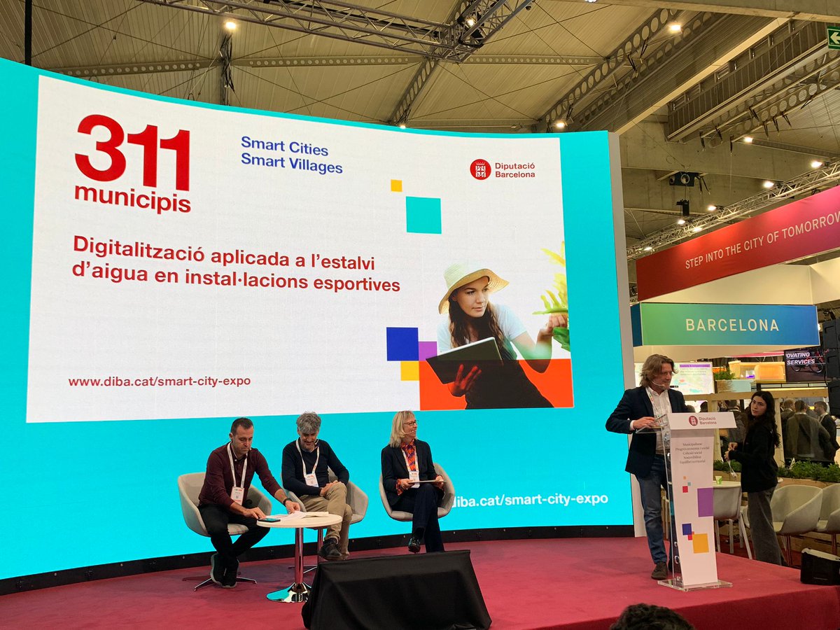 EsportsDiba's tweet photo. 🗣️En aquests moments, el president de l'Àrea d'Esports i Activitat Fisica #esportsdiba @david_escude, parla de la digitalització aplicada a l’estalvi d’aigua en instal·lacions esportives com a repte de futur a l'#esportlocal
#SCEWC23 @diba #DIBASCEWC
📍Fira de Barcelona-Gran Via https://t.co/J64lUTrocn