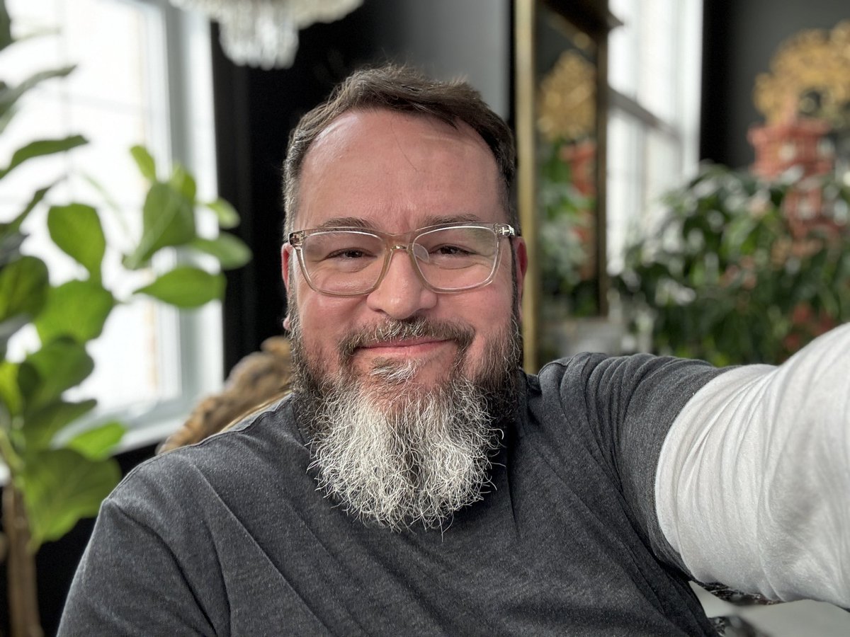 15 minutes until our LIVE AMA on Twitch! 

twitch.tv/fantasticpixel…