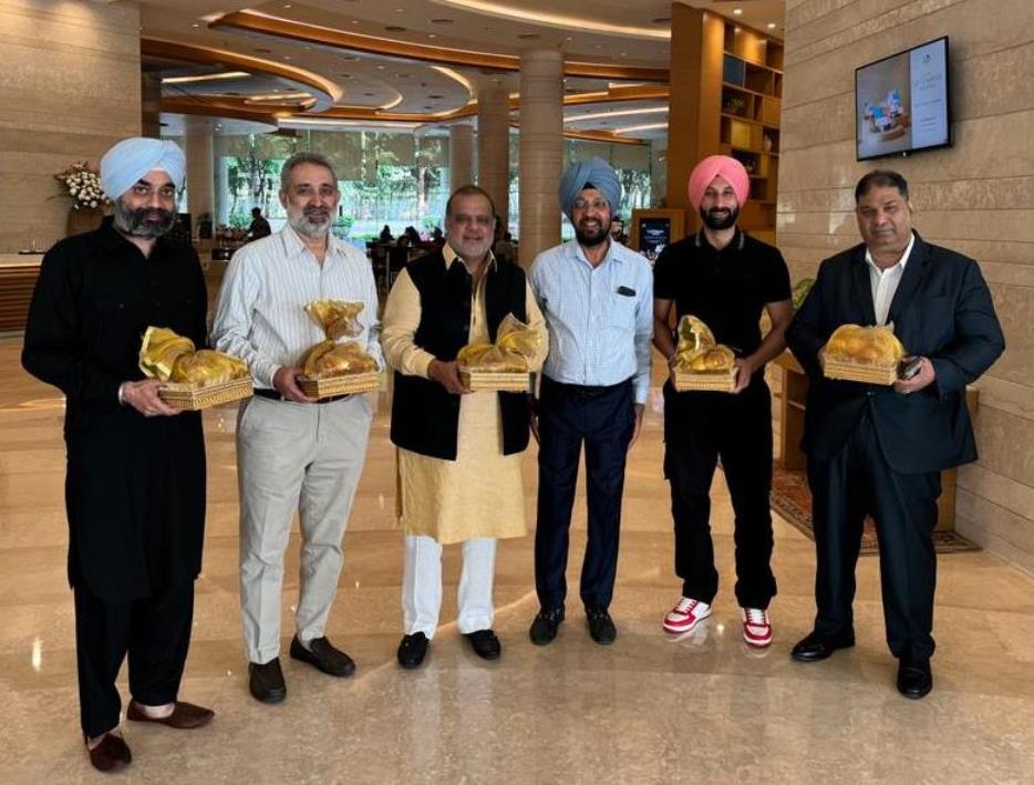 Chander Mukhi Sharma (@chandermukhis) on Twitter photo Catching up with titans of sports: Dr. Narinder Dhruv Batra <a href="/kukubatra57/">Dr Narinder Dhruv Batra</a>, Rajeev Mehta <a href="/rajeevmehtaioa/">rajeev mehta</a> former President & Secretary General Indian Olympic Association, Bhupinder Singh Bajwa, President, <a href="/wushuwai/">Wushu India - WAI</a>, Padma Shri Sardara Singh, and Amrinder Singh Bazaz <a href="/bazazamrinder/">Amrinder Singh Bazaz</a> Catching up with titans of sports: Dr. Narinder Dhruv Batra <a href="/kukubatra57/">Dr Narinder Dhruv Batra</a>, Rajeev Mehta <a href="/rajeevmehtaioa/">rajeev mehta</a> former President & Secretary General Indian Olympic Association, Bhupinder Singh Bajwa, President, <a href="/wushuwai/">Wushu India - WAI</a>, Padma Shri Sardara Singh, and Amrinder Singh Bazaz <a href="/bazazamrinder/">Amrinder Singh Bazaz</a>