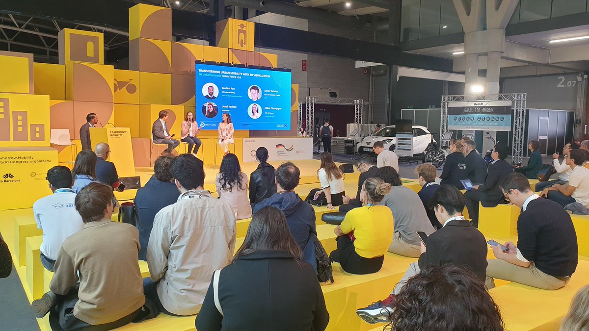 espacesmob's tweet photo. Aujourd'hui, a l'invitation de @EITUrbanMob, notre collègue @XavierTackoen modère une séance à @_TomorrowMob sur l'intérêt de développer la visualisation 3D dans le cadre de la transformation urbaine.

#sp8ce #XRintelligence @STIBMIVB @VilledeNamur @MobilityMasterC https://t.co/Pndu7lckpI