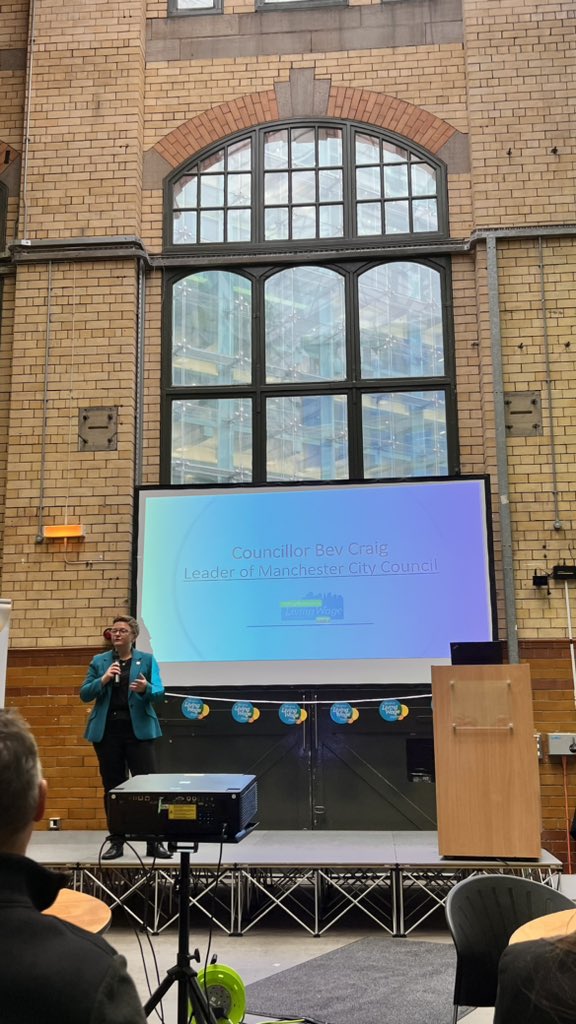 Great to see @bevcraig speak so passionately about the central role of a #livingwage in economic development, fairness and human dignity in Manchester as part of #LivingWageWeek