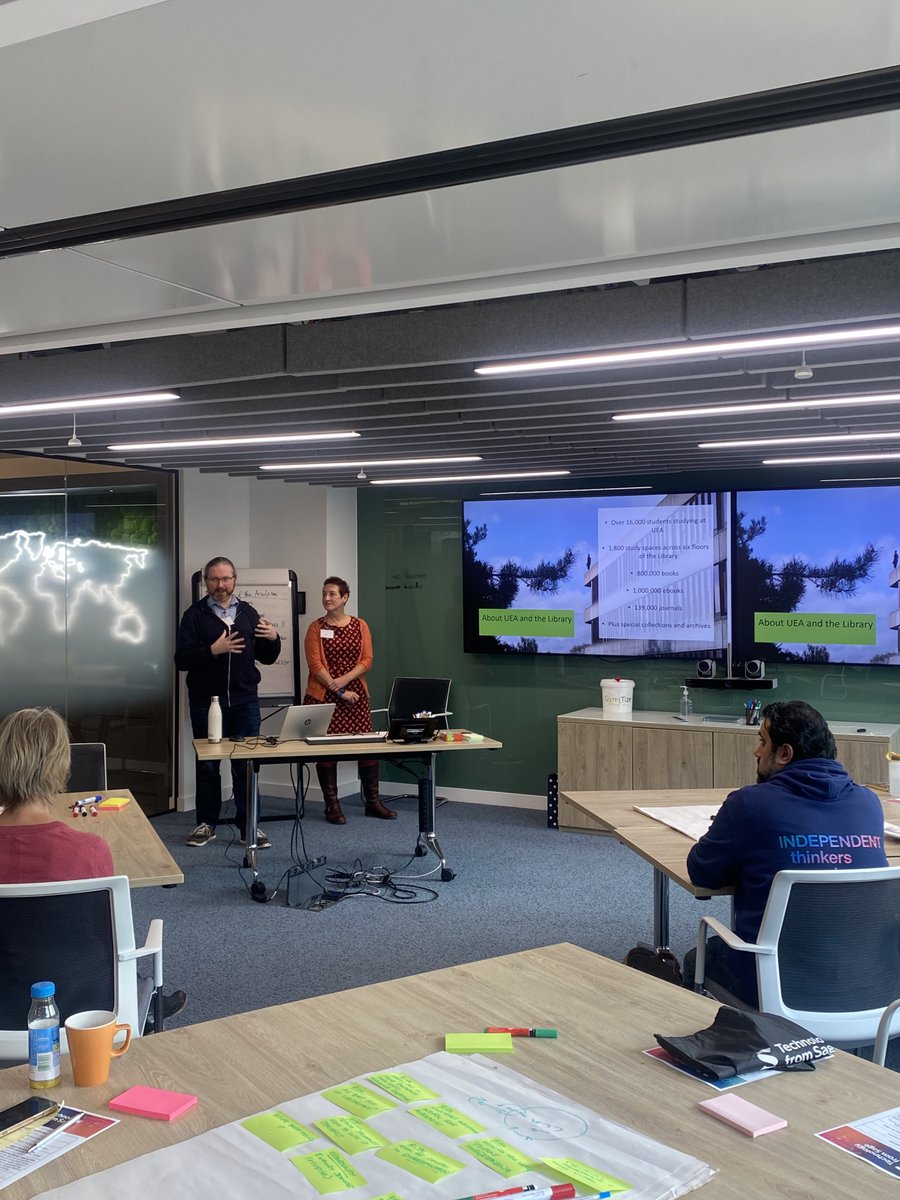 leanlibrary's tweet image. We&apos;re at our &apos;Future of the academic library&apos; event in London with #TechfromSage!

Allison Carroll and Robin Farndon from @uniofeastanglia are doing a fab session on how they use #LeanLibrary &amp;amp; @talis Aspire together to bring the library back into the #patronworkflow. 📚
