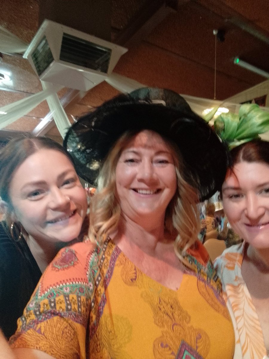 WendyBywaters's tweet photo. Fabulous day at Oaks Day, 2023 Theme was bright and bold, with a touch of gold. Congratulations to the organisers. Emily Gladdis, hat of the day. Kerry Wade, Theme of the day. Simone Clark Lady of the day! #jeparit #hindmarsh 🥂 👒 👠 🐎 ❤️ https://t.co/wPGp3c2Js5
