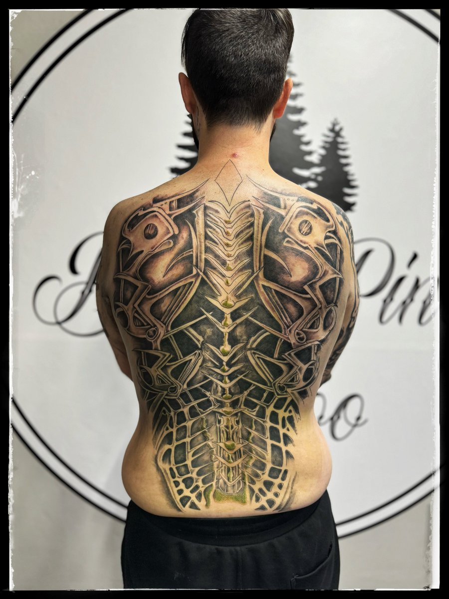 Gn!
Updated back piece! 
One day to go!
#Tattoo #Backtattoo