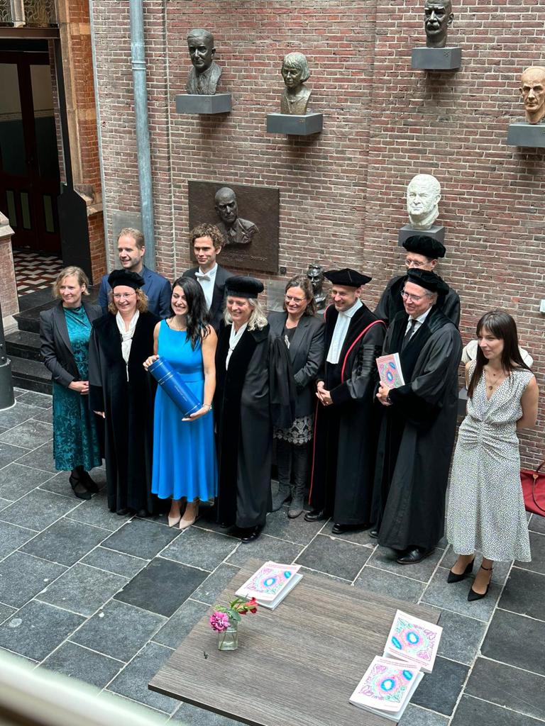 NeuroD_Lab_LUMC's tweet image. After a great defense in September, we unfortunately had to say goodbye to Elena last Friday :( She will continue her scientific journey as a postdoc in the lab of Elly Hol at the UMC Utrecht! We wish Elena all the best and hope to see her again soon :)