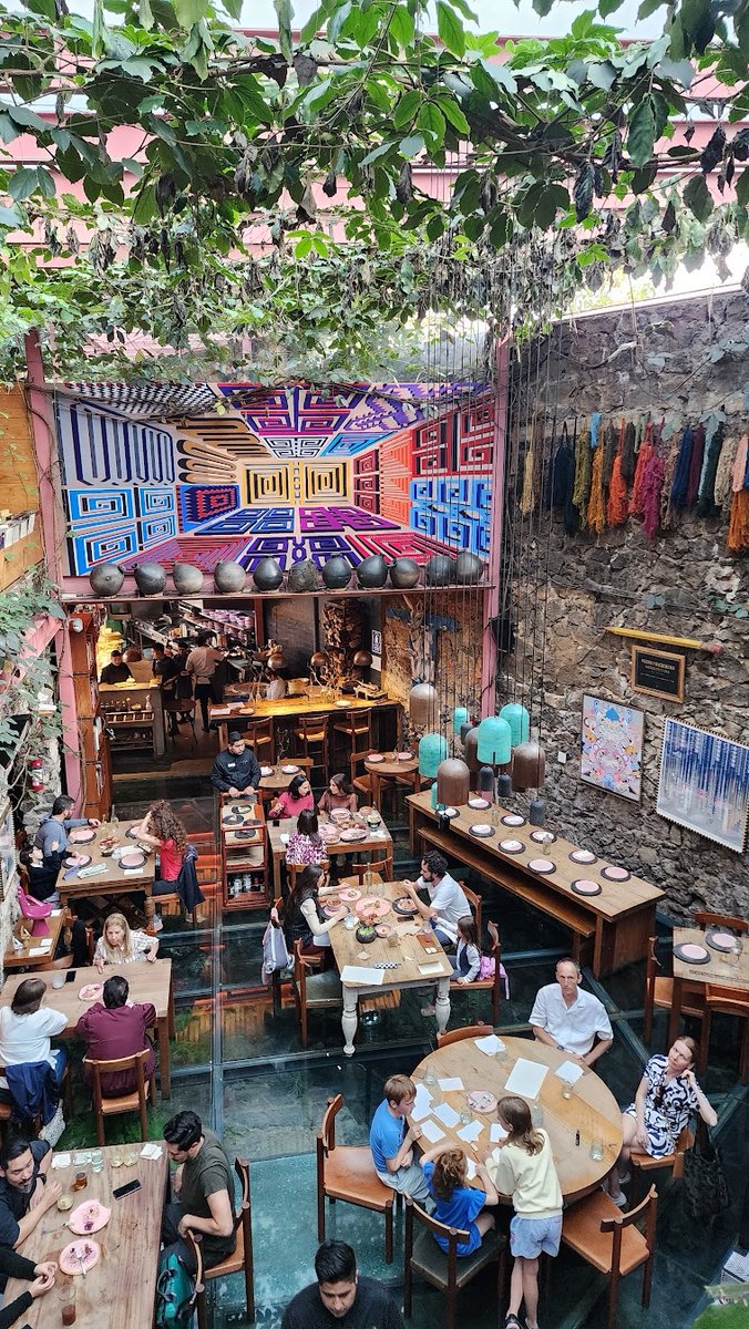 designerkati's tweet image. That place I stopped in to get a coffee but also has a glass floor and the most divine yoga studio!
#architectureanddesign #archigram #designgoals #instaarchitecture #interiorporn #restaurant #commercialdesign #designboom #designlife #restaurantdesign