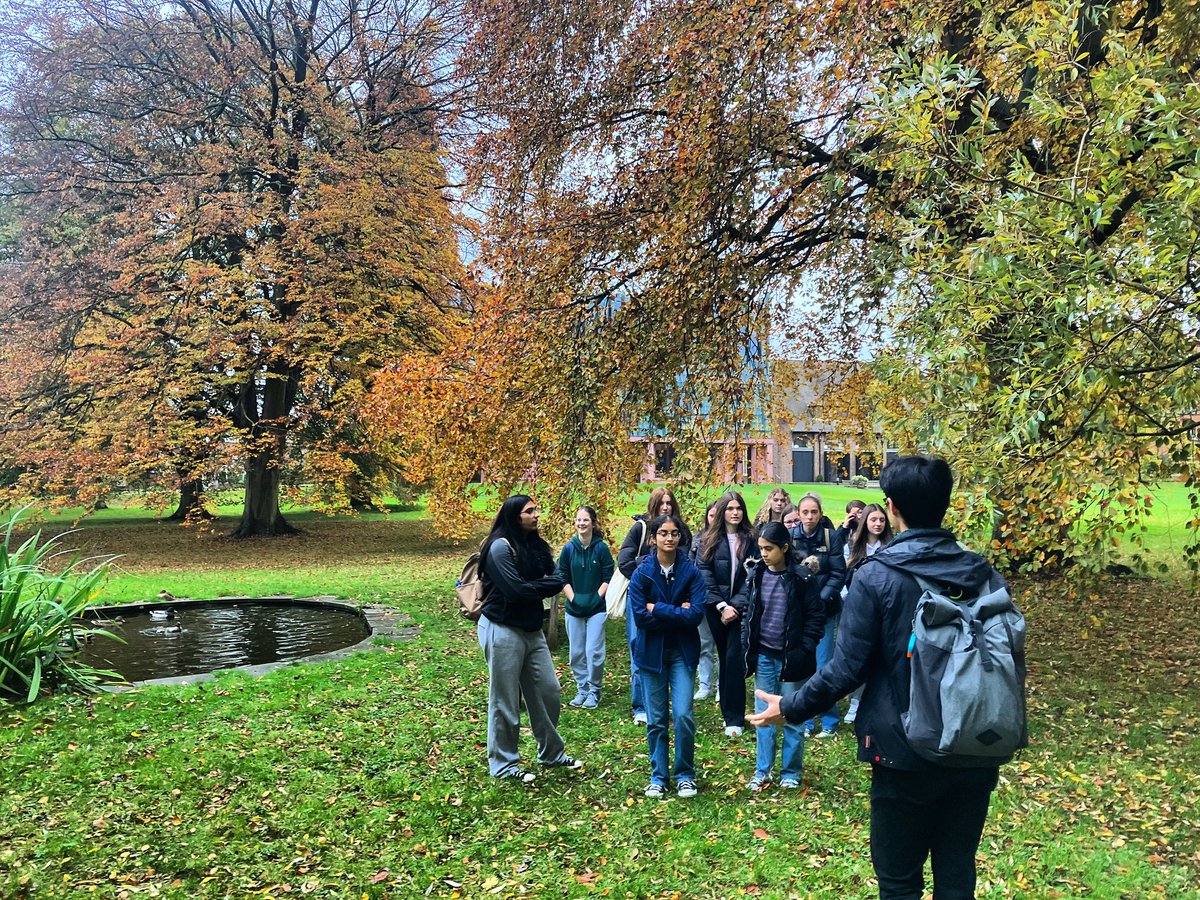 HomertonSLO's tweet photo. Two days of tours at @HomertonCollege, for @ColneValleyHigh and @BostonHigh_SC with the @DeptofPhysics Physics Experience. #collegelife #applyingtoCambridge #collegiatesystem #studentambassadors https://t.co/5xcnoZr66g