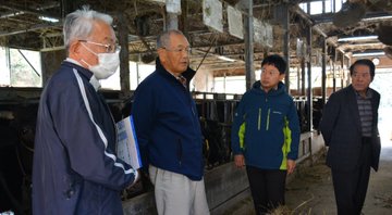 繁殖農家の有田牧場にて。