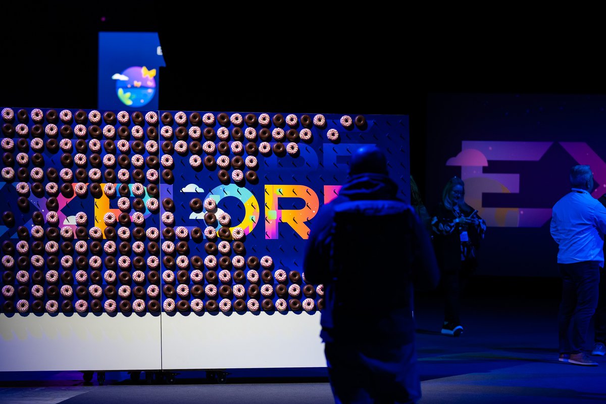 VMware EMEA tweet media