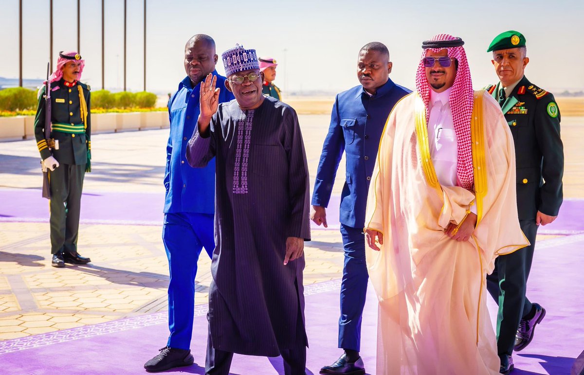 IsaBature3's tweet photo. President Bola Tinubu arrives in Saudi Arabia and is received by the Deputy Governor of Riyadh, His Royal Highness, Mohammed bin Abdulrahman Abdulaziz and the Nigeria Ambassador to Saudi Arabia, Ambassador Yahaya Lawal, ahead of the Saudi-Africa summit in Riyadh, Saudi Arabia. https://t.co/aULwIcERQH