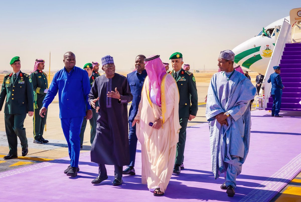IsaBature3's tweet photo. President Bola Tinubu arrives in Saudi Arabia and is received by the Deputy Governor of Riyadh, His Royal Highness, Mohammed bin Abdulrahman Abdulaziz and the Nigeria Ambassador to Saudi Arabia, Ambassador Yahaya Lawal, ahead of the Saudi-Africa summit in Riyadh, Saudi Arabia. https://t.co/aULwIcERQH