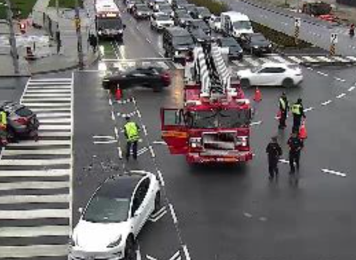 👀🚨8 AM #ONHwys #Incident #TrafficUpdate👀🚨

Eastbound Eglinton is now blocked past Don Mills because of a crash. Please avoid using this area and plan for an alternate route.

#Toronto #EastYork