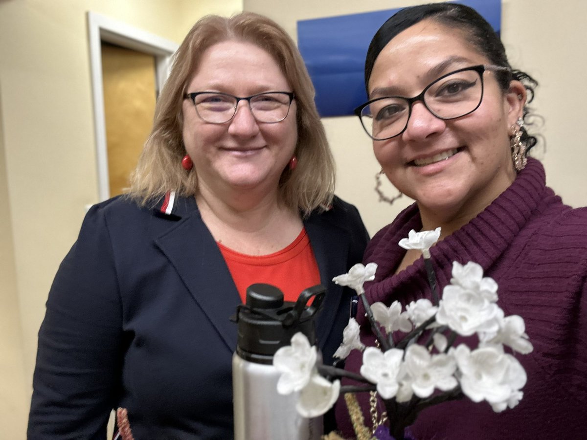 Last minute checks for a new recruitment season at <a href="/SalemIMres/">Salem Hospital - IM Residency Program</a> . I am excited to meet the next generation of internists and wish all of you good luck in finding the perfect training program . Have fun and see you soon! 
#IMProud <a href="/salemhospitalMA/">Salem Hospital</a>