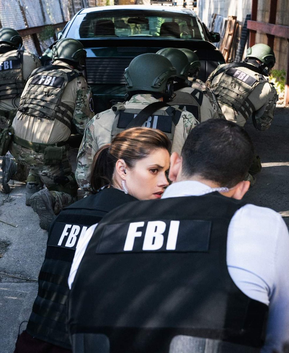 agentbellfbi's tweet photo. FBI ❤️
#fbicbs #zibell #maggiebell #omarzidan #missyperegrym #zeekozaki #fbiseries #globoplay #cbs #fbiagent #fbifam #fbi https://t.co/cCiTWz0G2A