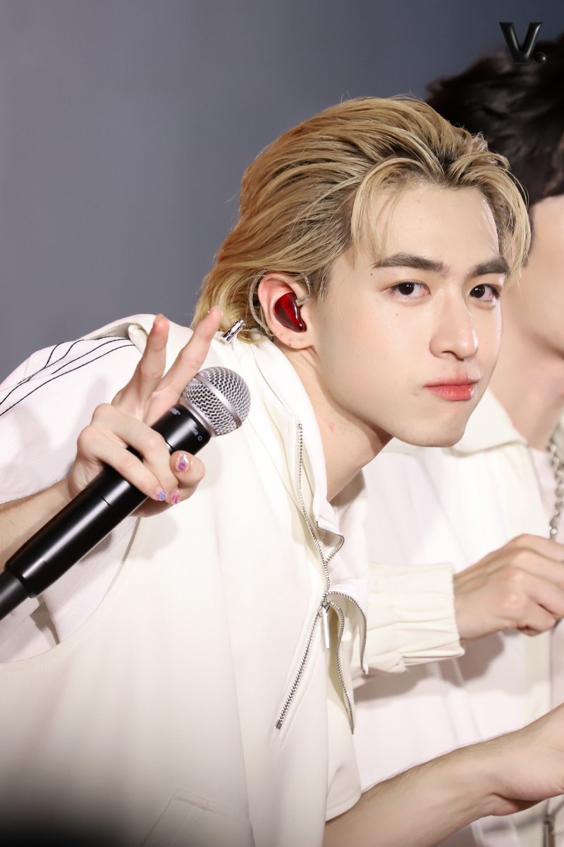 ivtyou's tweet image. how cutee :)
09.11.23 
V.

#ShopeexPROXIEth
#Shopee1111ShoppingFestival
#PROXIEVictor
#PROXIEth️