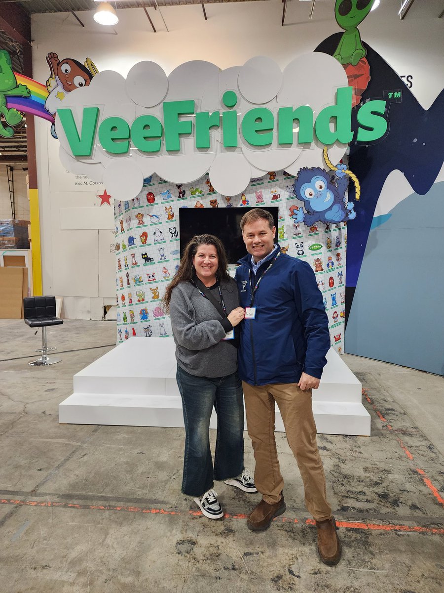 13JDAVIS's tweet photo. @garyvee great event @MetroExhibits telling it like it is!
#kindcandor #truthspeak
@cindyonvaca @OJAnderson24 https://t.co/uLHiK9eIeF