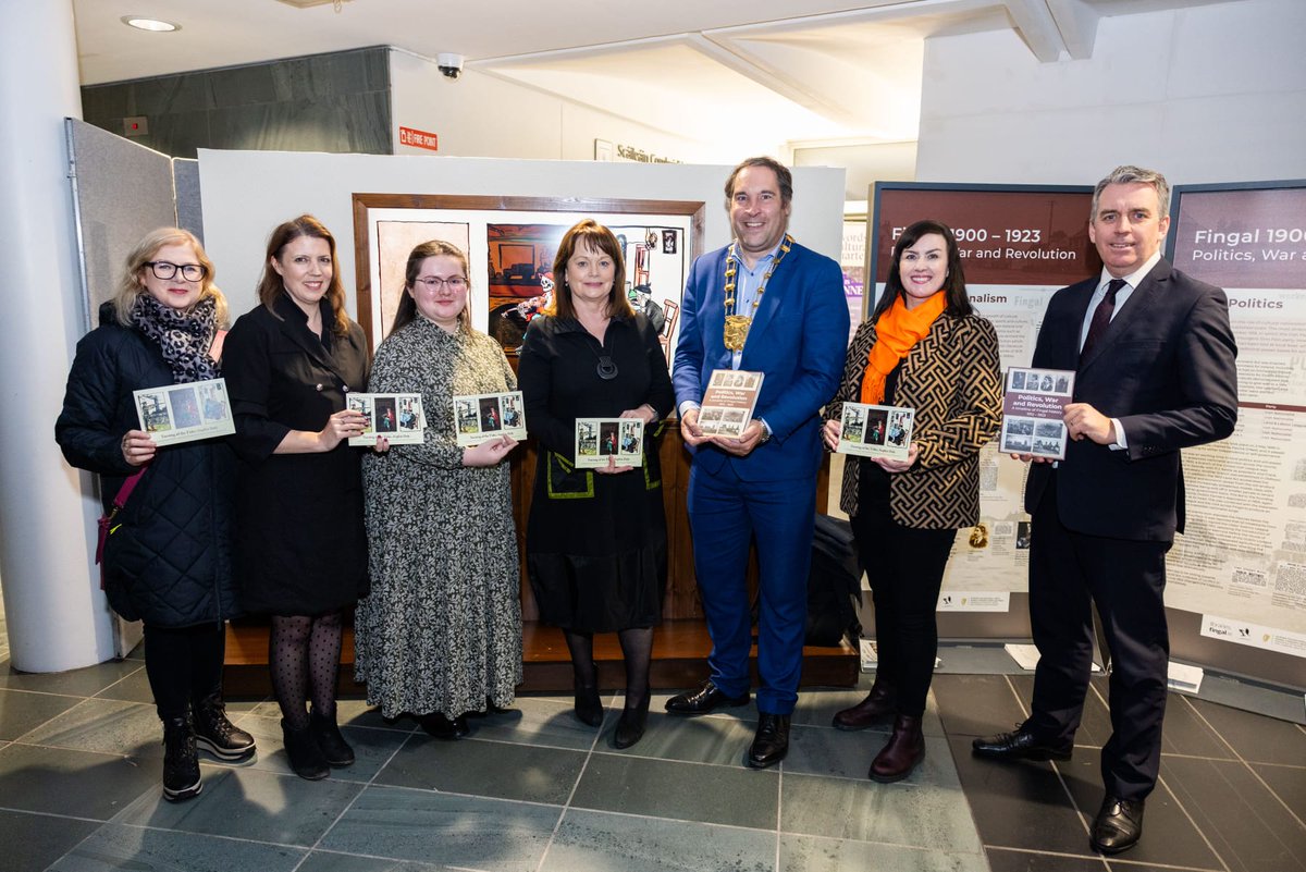 Fantastic evening @Fingalcoco @fingallibraries @AdrianHenchy @AnnMarieFingal celebrating Fingal's contribution to @DeptCultureIRL #decadeofcentenaries new work by Sophie Daly - Turning of the Tithe Politics,War & Revolution 1912-2023 publication