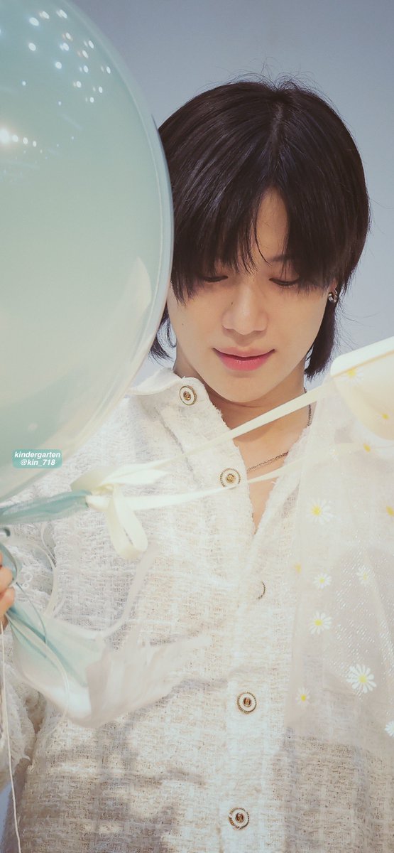kin_718's tweet photo. 2023.11.09
에버라인 팬싸인회
태민🤍💫

#태민 #TAEMIN #テミン
#TAEMIN_Guilty https://t.co/nHMjkOsJEk