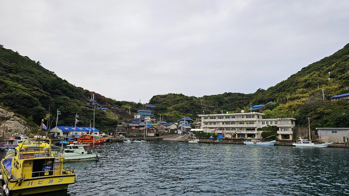 wugurushima's tweet photo. 鵜来島の港 https://t.co/SkD2Ftndde