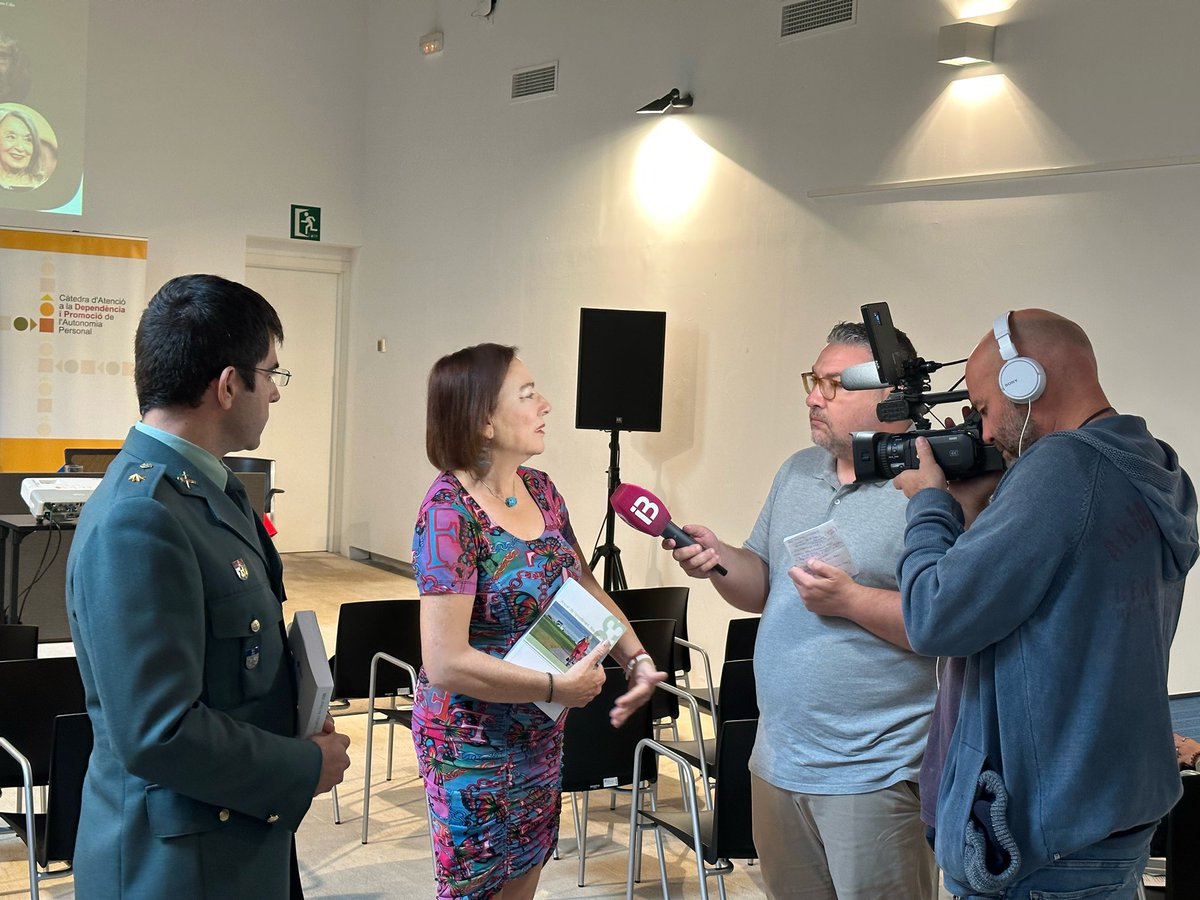 COrteSocias's tweet photo. Rueda de prensa #anuarienvelliment2023 #21trabajos #envejecimiento #personasmayores https://t.co/55fXVZQXxR