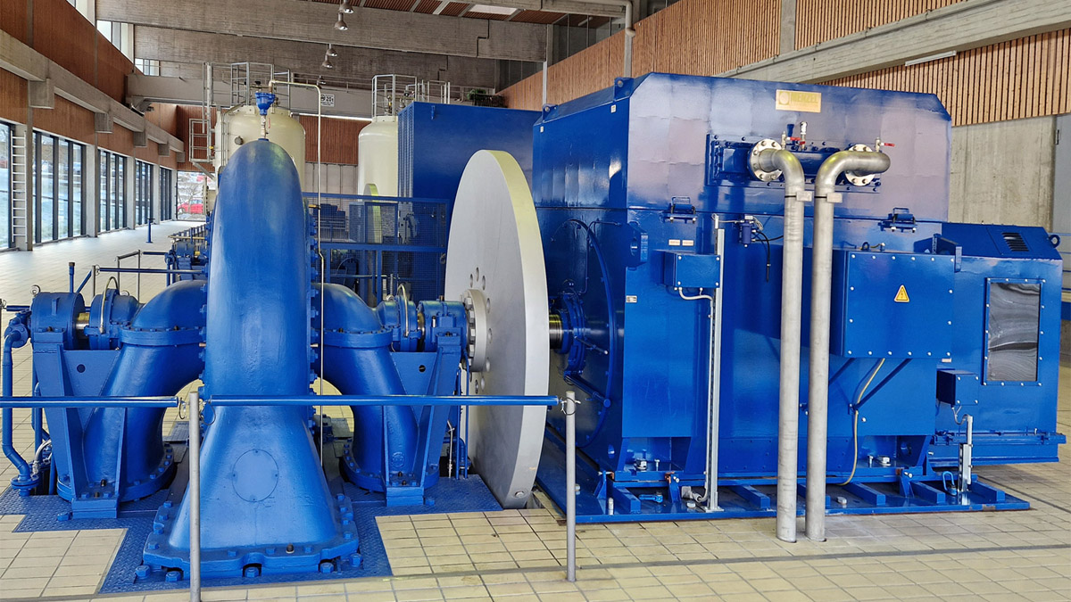 .<a href="/MenzelMotors/">Menzel Elektromotoren</a> is a one-stop shop for large #IndustrialMotors. This #PumpMotor with brush lifting and all accessories and complementary services is in the running for an AEMT Award from <a href="/AEMT_Updates/">AEMT</a>.
Press release: gii.de/menzel_en
#GermanMittelstand