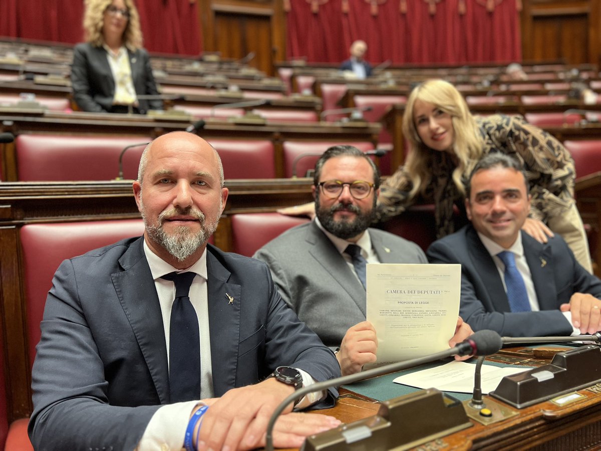🔵 Approvata oggi alla Camera la proposta di legge sull’imprenditoria giovanile in agricoltura.

Una proposta che andrà a sostenere i giovani agricoltori incoraggiando il ricambio generazionale.

La Lega a sostegno dei giovani agricoltori.

#davidebergamini #legasalvinipremier
