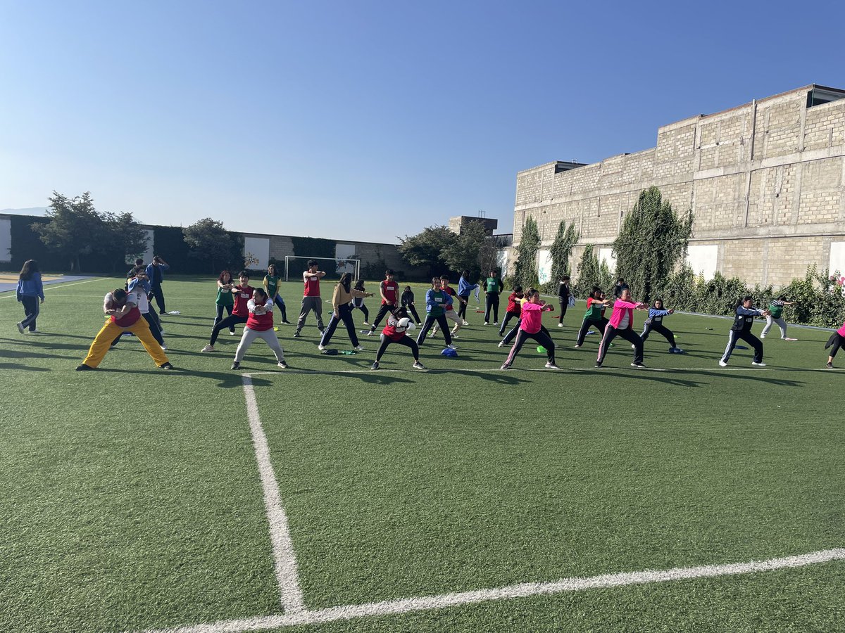 campusCalumaya's tweet photo. @FAHHdeporte 
#semaforodeportivo
@sbrsusana 
El día de ayer se llevó acabo en el Instituto Metepec Campus Calimaya la actividad de Aero Box  con Padres de familia y alumnos de preparatoria. Toda una experiencia vivieron nuestros padres y alumnos. https://t.co/qsdyQw3Q0C