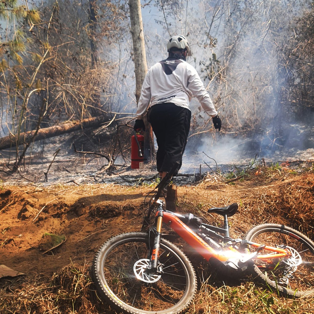 salmount's tweet image. Emtb Indonesia #salatigamountainbiking #levo #savemerbabumountain #savepalestine