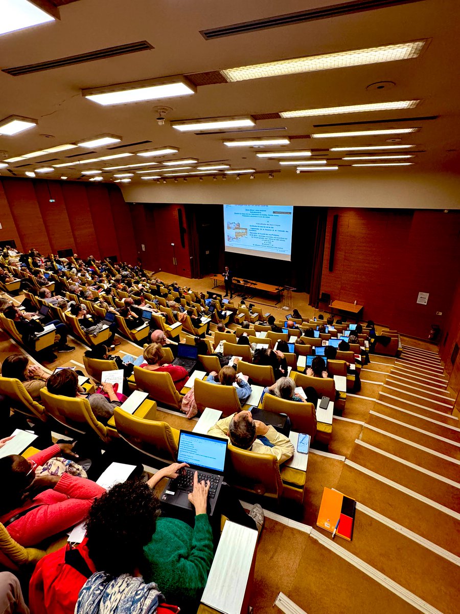 Aujourd’hui, les directions générales de @sup_recherche lancent un cycle de formation en transition écologique. Leurs 600 agents sont tous déjà inscrits ! Un engagement fort et concret. Une parfaite illustration de l’importance de la formation et de la recherche #DGRI et #DGESIP