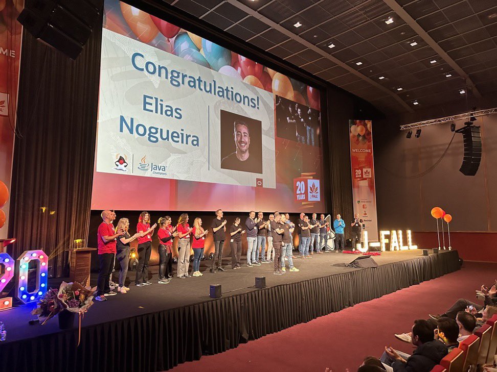 Sharat_Chander's tweet image. My sincerest congratulations to @eliasnogueira!
The newest @Java_Champions member announced LIVE at @jfallconf!
#JFall #JavaChampions #Java