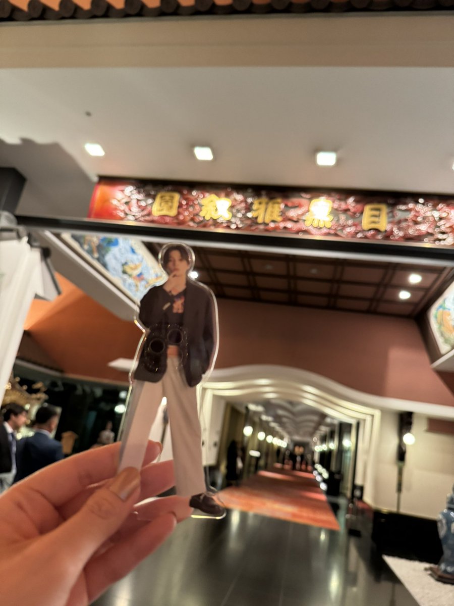 mokasan333's tweet image. #ベストフォーマルウェアアワード

参加してきました！

中央最前にIKKOさんの横にゆせくんが座りゆせくんの背中をずっと見る…という至福の時間を過ごさせて頂きました。

私の席の斜め前にゆせくんが座っているという近さに感動…😭…