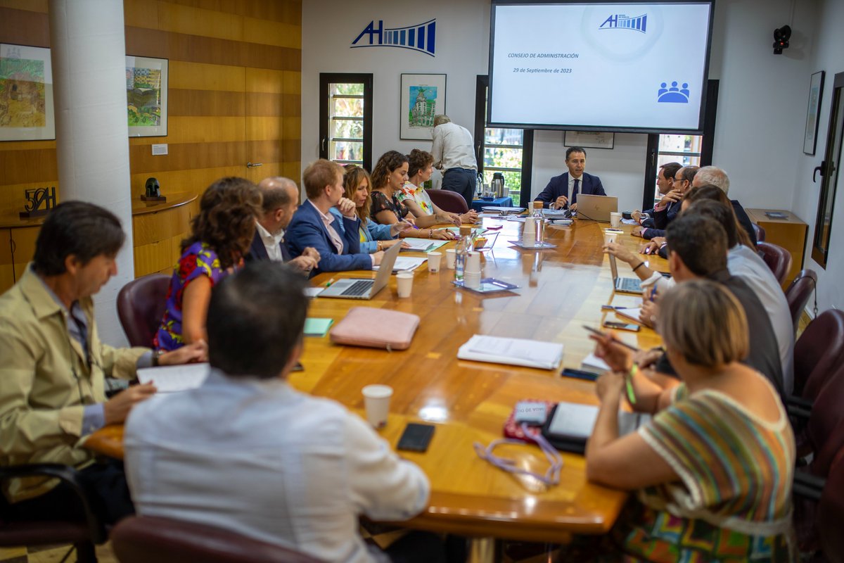 Ayuntamiento Huelva (@aytohuelva) on Twitter photo 🔵<a href="/AguasDeHuelva/">Aguas de Huelva</a> mantiene su apuesta por la digitalización para seguir mejorando la atención y el servicio a los ciudadanos
🔗Noticia completa: acortar.link/vtwVbj 🔵<a href="/AguasDeHuelva/">Aguas de Huelva</a> mantiene su apuesta por la digitalización para seguir mejorando la atención y el servicio a los ciudadanos
🔗Noticia completa: acortar.link/vtwVbj