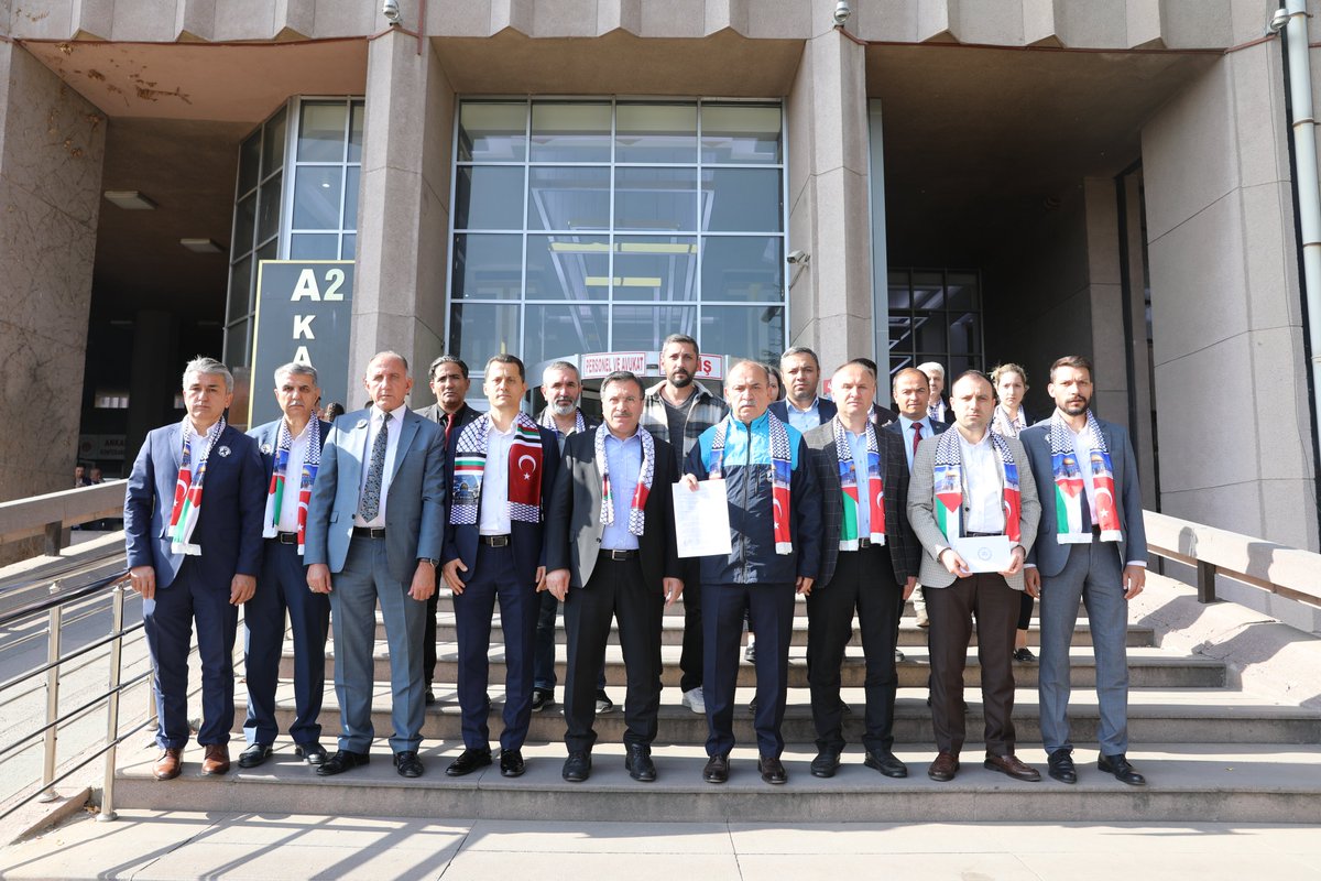 SUSMADIK, HAYKIRDIK
GAZZE'DEKİ SOYKIRIMA "HAYIR" DEDİK

Büro Memur-Sen olarak;
Siyonist İsrail'in Savunma Bakanı Gallant, 
Bebek katili Başbakan Netanyahu 
Ve Cumhurbaşkanı Hertzog hakkında Ankara Cumhuriyet Başsavcılığına suç duyurusunda bulunduk.
Yaptığımız basın açıklaması ile