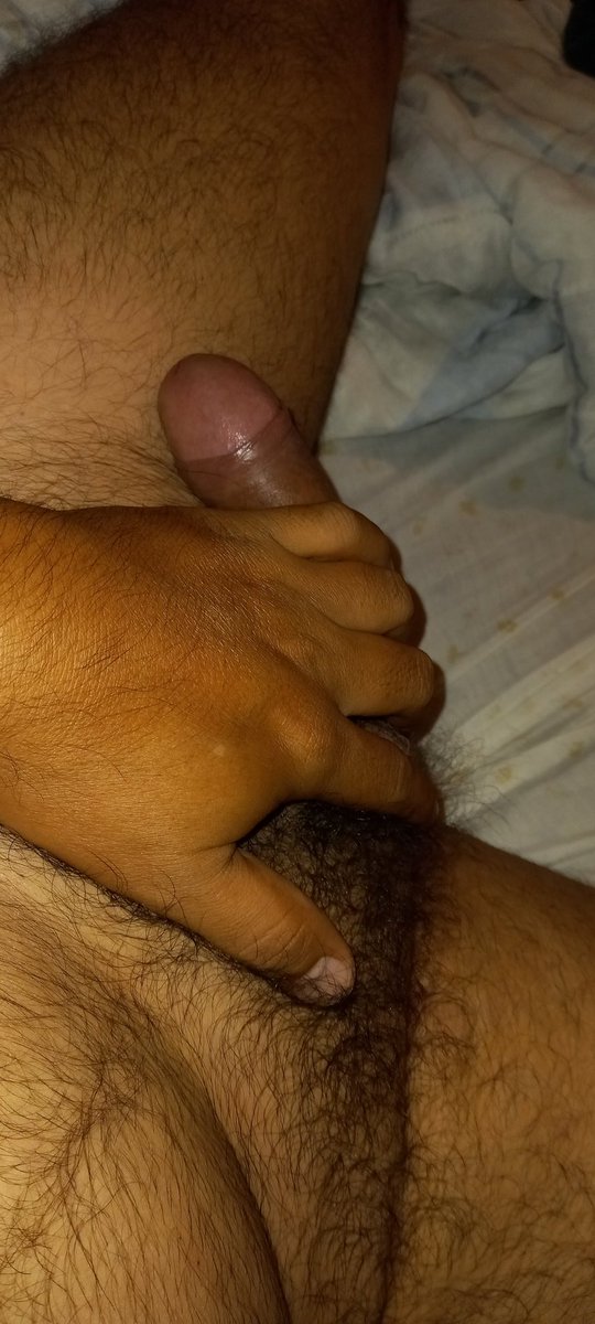 BarbonbomG's tweet photo. Buen día culitos ....   mañana día de vaporcito .... de acostarme y que me la chupen #vapor #sauna #gay #cruising #vergapreñadora #mamadamañanera #CuloTragón #culopreñado https://t.co/d634uTlXec