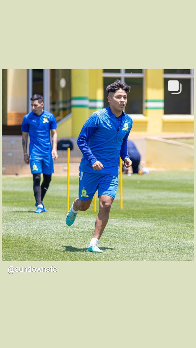 ThatoDidintle's tweet image. Our boys hard at work preparing for the big war on Sunday❤️👆💛 #KBY #MamelodiSundowns