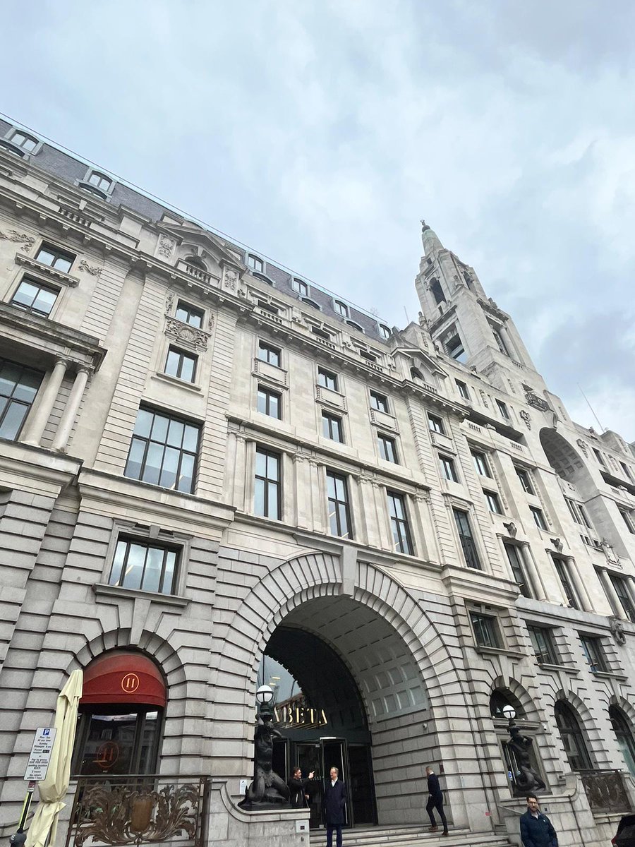 OwenJamesFS's tweet image. Today we are here at #WealthTechMatters The Business with our event partners @TheWealthMosaic at @SEIInvestments London having under the roof 50 COOs, CTOs, CIOs and their teams from the top Wealth Managers, Private Banks, DFMs, Advisers and MFOs.